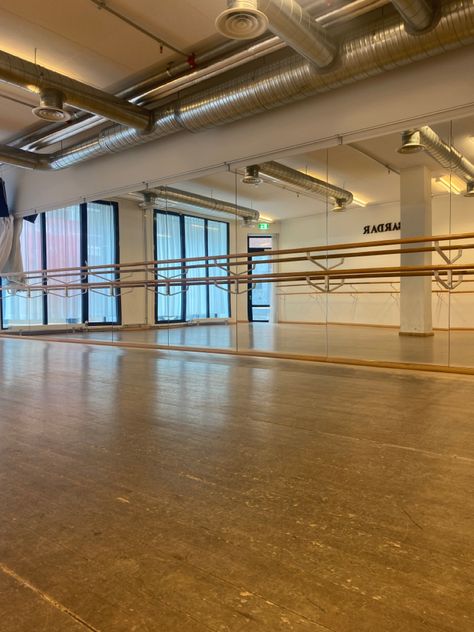 Dance Classroom Design, Dance Studio Aesthetic, Dream Community, Dance Fits, Dance Nation, Community House, Dance Aesthetic, Ballet Studio, Dream Things