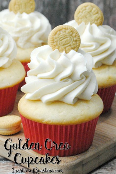 Easily satisfy your sweet tooth with this delicious recipe for Golden Oreo Cupcakes at Sparkles of Sunshine. Oreo Cupcake Recipe, Oreo Cupcake, Golden Oreo, Oreo Cupcakes, Dessert Tray, Cupcake Recipe, Oreo Dessert, Köstliche Desserts, Oreo Cookies