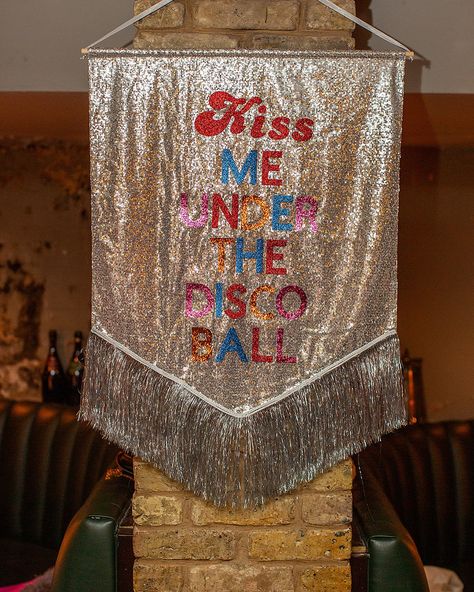 The Maxi banner doing its thing✨✨✨. Love that more of you are using the different font options. 👩🏻‍🎨 Commission by the stunning @thegirlwiththewavyhair 📸photography by the mega talented @peach_portman #kissmeunderthediscoball #discowedding #discoaesthetic Wedding Pennant, Desert Disco, Retro Wedding Theme, Club Decoration, Wedding Banners, Disco Aesthetic, Colour Wedding, Shotgun Wedding, Glass Wedding