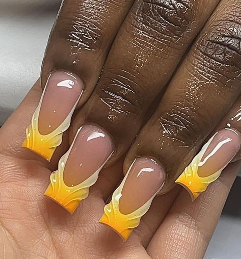 Trendy Summer Nails Square, Sun Inspired Nails, Sun Design Nails, Brown And Yellow Nails, Jamaica Nail Designs, Soft Yellow Nails, Florida Nails Designs, Carribean Nails, Orange Nail Design