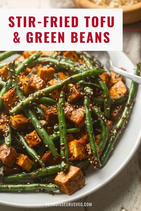 This scrumptious stir-fry is made with crispy tofu and stir-fried green beans in a savory sesame garlic sauce. It's satisfying, flavorful, and a total cinch to make! Tofu Green Beans Recipe, Sesame Garlic Sauce, Tofu Green Beans, Bean Tofu, Stir Fry Beans, Healthy Vegan Dinner Recipes, Vegan Entrees, Healthy Vegan Dinner, Fried Green Beans