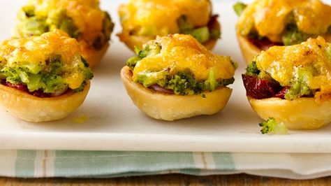 Bake-Off® Contest Appetizer Recipes - Pillsbury.com Pie Crust Appetizers, Pillsbury Pie Crust Recipes, Pastry Cups, Mini Pie Crust, Tomato Tart Recipe, Pillsbury Pie Crust, Veggie Bites, Easy Pie Crust, Mini Pie