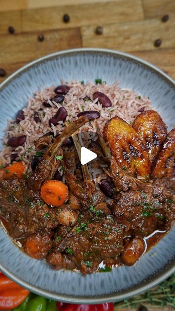 Kay on Instagram: "FALL OF THE BONE JAMAICAN INSPIRED BROWN STEW LAMB CHOPS WITH BUTTERBEANS 🇯🇲🚀🏆🚦🎯🚀🤯💥💸🔥🥵🤤.
Succulent juicy lamb ribs marinated in amazing Jamaican seasonings, then cooked down in a rich full of flavour broth infused with thyme, scotch bonnet and garlic. Threw in some butterbeans and carrots. Perfect dinner meal. ABSOLUTELY DELICIOUS!
.
.
DM FOR MORE INFO TO GET MY DAILY RECIPES. (Comes with my rice and recipe)
.
.
#brownstewlamb #stew #caribbean #caribbeanfood #dancehall #recipes #lambchops #california #nevada #miami #atl #nyc #philly #brooklyn #usa #explorepage" Jamaican Meal Ideas, Jamaican Lamb Chops, Lamb Chop Stew Recipe, Brown Stew Lamb Chops, Lambchop Recipes Dinners, Lamb Chops Meal, Lamb Chop Dinner Ideas, Lamb Chops Dinner, Lamb Meals