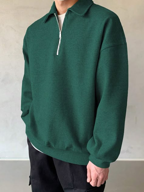 Zip Top Sweatshirt Outfit, Green Quarter Zip Outfit Men, Aesthetic Green Outfits Men, Green Quarter Zip Outfit, Quarter Zip Outfit Aesthetic, Green Fits Aesthetic, Half Zip Sweatshirt Outfit Men, Winter Outfits Men Aesthetic, Half Zip Sweatshirt Outfit