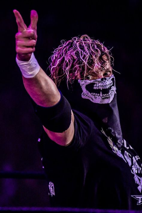 Bullet Club, Japan Pro Wrestling, Kenny Omega, Wwe Wallpapers, Wrestling Superstars, Wrestling Wwe, Anime Dragon Ball Super, Professional Wrestling, Roman Reigns