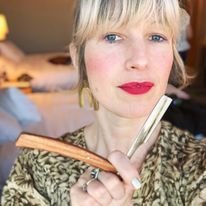 Watch this story by Jayne Matthews on Instagram before it disappears. Jayne Matthews, French Bob, How To Cut Your Own Hair, How To Cut Bangs, Bohemian Hairstyles, Effortless Hairstyles, Natural Haircare, Layered Hair, Cute Hairstyles