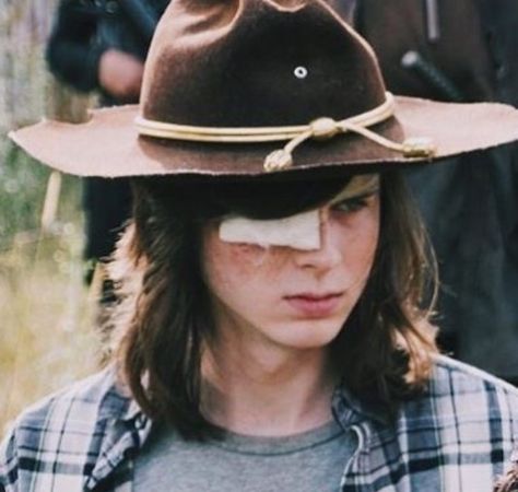 Carl The Walking Dead, Pfps Aesthetic, Chandler Riggs, Carl Grimes, Icons Pfp, Aesthetic Coquette, Rick Grimes, Cute Actors, White Boys