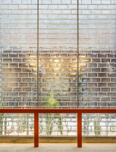 Walls Interior Design, Brick Interior, Glass Brick, Glass Walls, Glass Block, Interior Wall Design, Design Del Prodotto, Glass Blocks, Brick Design