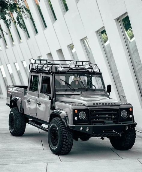 Land Rover Pick Up, Defender Car, Mobil Off Road, Land Rover Defender 130, Nardo Grey, Off Road Camping, Defender 130, Cars Land, Land Rover Defender 110