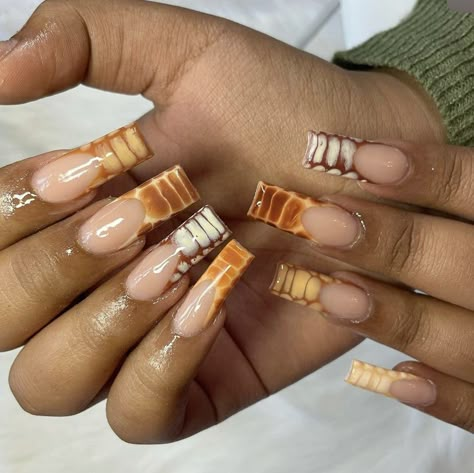 Brown Alligator Nails, Fall Crocodile Nails, Fall Croc Nails, Matte Crocodile Nails, Crocodile Almond Nails, Short Crocodile Nails, Brown Crocodile Nails, Brown Croc Nails, Crocodile Nail Design