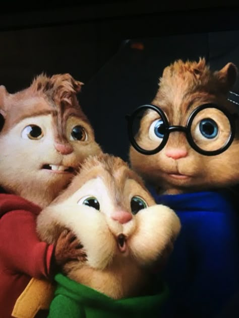 Alvin And Chipmunks Movie, Chipmunks Movie, Cute Bunny Cartoon, Cute Disney Pictures, Alvin And The Chipmunks, Cool Wallpapers Cartoon, Pinturas Disney, Disney Aesthetic, Funny Wallpaper