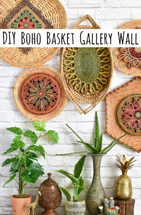 Boho wall hanging and basket wall decor by thrift shopping for straw trivets and flat baskets Boho Straw Wall Decor, Diy Basket Wall, Boho Basket Decor, Decor With Baskets, Basket Gallery Wall, Decor Upcycle, Boho Basket, Painted Baskets, Boho Gallery Wall