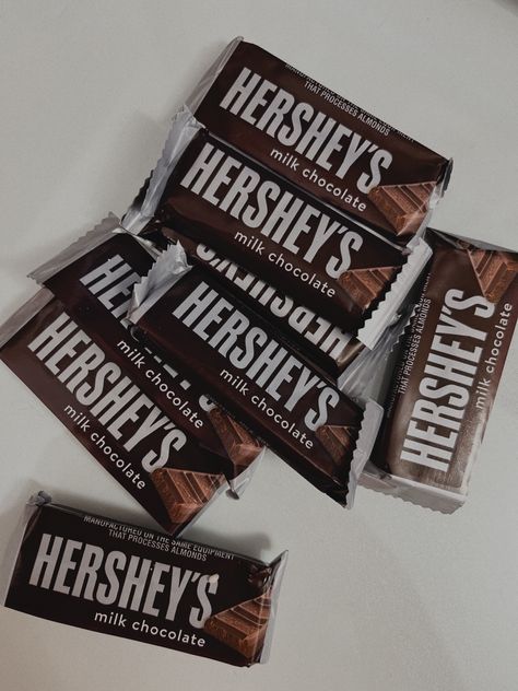 Hershey Dark Chocolate, Chocolate Aesthetic, Food Tiktok, Pantry Food, Late Night Food, Catering Ideas Food, Simple Cake Designs, I Love Chocolate, Yummy Comfort Food