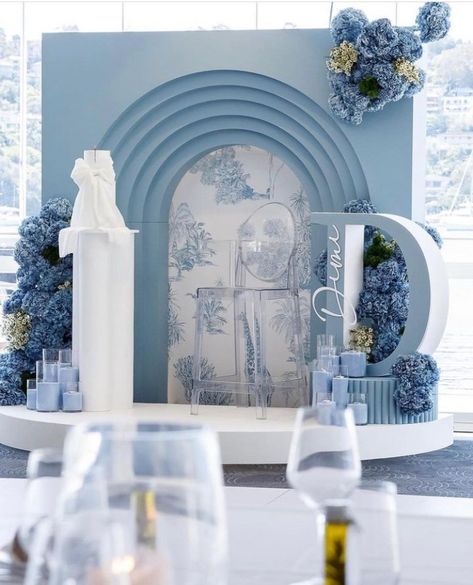 We're swooning over the adorable details of this blue Christening celebration 💙 created by Sydney-based event stylist @belle_events_syd!

#blueeventtheme #eventdecor #eventdesign #christening #babyshower #eventplanning #onlineeventcourse #eventmanagement #eventstylist #theinstituteforeventmanagement Snoopy Baby Shower, Christening Decorations, Bridal Shower Balloons, Event Stylist, Baby Dior, Baby Room Inspiration, Boy Decor, Baby Themes, Salou