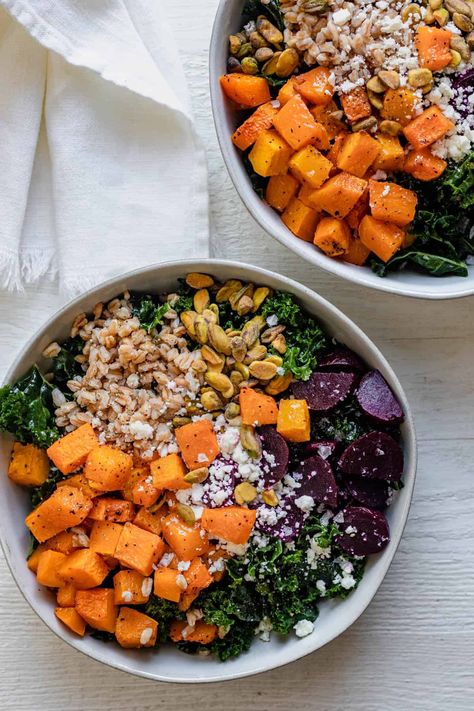 Farro Grain Bowl Grain Bowl Recipe, Farro Recipes, Power Bowl Recipe, Healthy Bowls Recipes, Grain Bowls, Healthy Bowls, Grain Bowl, Bowl Recipes, Salad With Sweet Potato