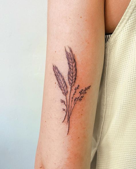 Wheat And Wildflower Tattoo, Barley Tattoo Ideas, Wheat Tattoos For Women, Wheat Tattoo, Western Tattoo, Mutual Weirdness, Wildflower Tattoo, Bouquet Tattoo, Tattoo Board