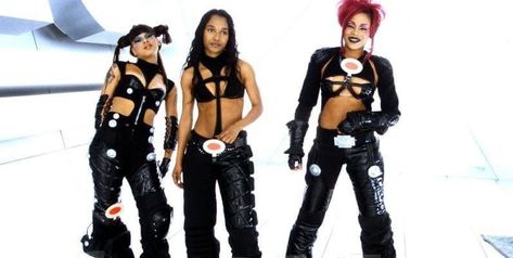 melv. on Twitter: "afrofuturistic music videos over everything… " Tlc Costume, Tlc Outfits 90s, Tlc Outfits, Tlc Group, No Scrubs, Washing Your Hands, Looks Hip Hop, Kandi Burruss, Pat Benatar