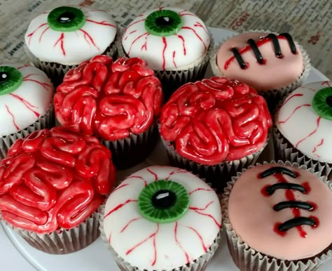 Halloween Cupcake Brain, Brain Layer Cake, Halloween Cupcakes Brain, Halloween Eyeball Cupcakes, Creepy Clown Cake, Eye Ball Cupcakes, Gory Halloween Cakes, Gory Desserts, Strawberry Halloween Cupcakes