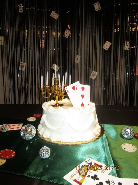 Poker Birthday Theme, Cards Theme Birthday Party, Playing Cards Birthday Theme, Poker Cake Birthday, Casino Royale Decorations, Themed House Party Ideas For Adults, Vegas Theme Birthday Cake, Playing Card Theme Party, 30th Casino Theme Party