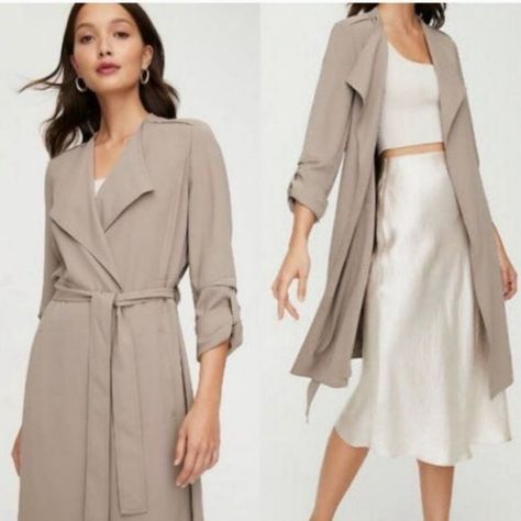 Aritzia Babaton Beige Flowy Belted Open Front Quincey Trench Coat S Flowy Trench Coat, Khaki Colour, Minimalist Outfits, Flowing Fabric, Aritzia Babaton, Long Trench Coat, Trench Jacket, Belted Trench Coat, Long Sleeve Blouse Pattern