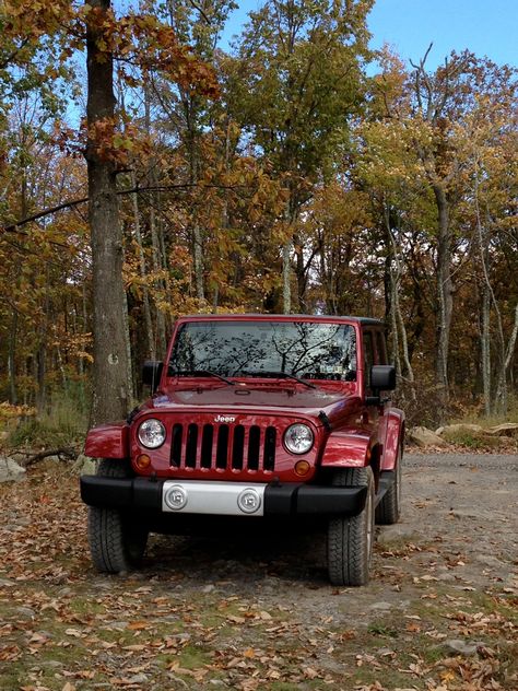 Dark Red Jeep Wrangler, Red Jeep Wrangler Aesthetic, Red Jeep Aesthetic, Burgundy Car, Red Jeep Wrangler, Yellow Jeep, Jeep Wallpaper, Jeep Baby, 2012 Jeep Wrangler