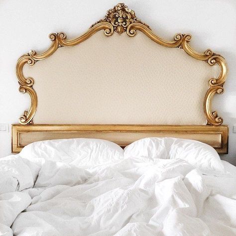 Gold Headboard, Muebles Shabby Chic, Perfect Bedroom, Comfort Mattress, Elegant Homes, Dream Bedroom, Home Decor Inspiration, Bedroom Inspirations, Home Bedroom