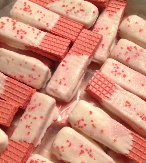 strawberry wafers dipped in white choc with sprinkles Pink Wafers, Dipped Wafers, Strawberry Wafers, Strawberry Dipped, Jjk Oc, Gymnastics Party, White Choc, 13th Birthday Gifts, Fav Food