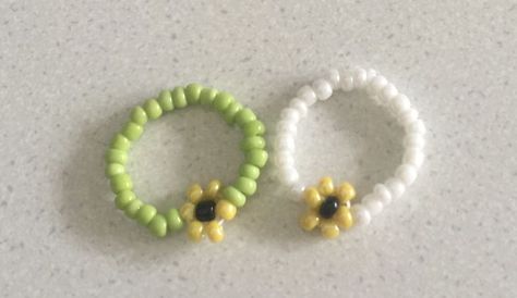 Sunflower Bead Ring, Handmade Rings, Beaded Rings, Flower Ring, Bead Designs, Live Lokai Bracelet, Ring Designs, Sunflower, Yellow