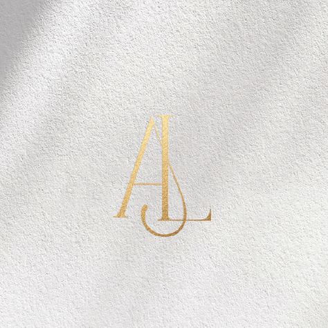 Atelier Lilac is an online wedding accessories brand aimed at the romantic and feminine bride. All products are handmade in France.  Arcal was in-charge of developing their brand identity and print collateral. Al Monogram, Couple Monogram Design, Al Logo, Round Logo Design, Bridal Logo, Wedding Logo Monogram, Elegant Logo Design, Wedding Logo Design, Print Collateral