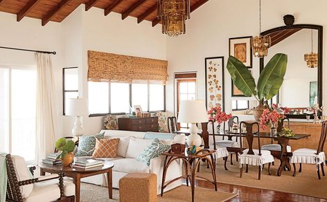 Beach House Rooms, Hawaiian Home Decor, British Colonial Decor, Hawaiian Homes, British West Indies, Hawaii House, British Colonial Style, Tropical Home, Coastal Living Rooms