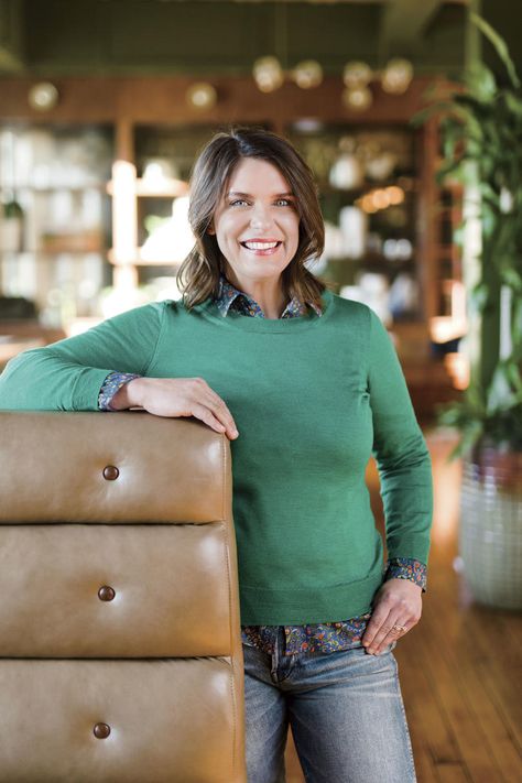 Vivian Howard grew up in rural eastern North Carolina, and when she left, she never actually imagined coming back. #southsbest #southernliving #food Southern Living Beef Stew, Southern Living Brunswick Stew, Ashley Christensen, Chef And The Farmer, Southern Living Cookbook, Vivian Howard, Farmer Recipes, Red Peas, Frank Edwards