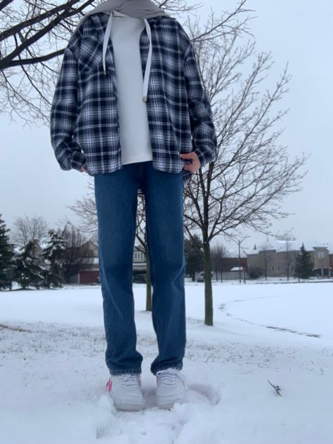 Hoodie And Flannel Outfits Men Aesthetic, Blue And Grey Flannel Outfit, White And Blue Flannel Outfit, Blue Flannel Jacket Outfit, Plaid Fleece Jacket Outfit, Flannel And Sweatshirt Outfit, Hoodie Under Flannel, Hoodie Flannel Outfit, Flannel Hoodie Outfit