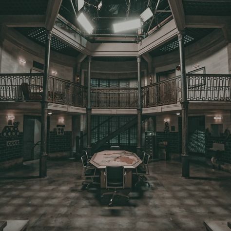 Supernatural Motel Aesthetic, The Bunker Supernatural, Supernatural Academy Aesthetic, Supernatural Show Aesthetic, Supernatural Bedroom Ideas, Supernatural Bunker Floor Plans, Supernatural Bunker Aesthetic, Supernatural Female Hunter Aesthetic, Supernatural Cinematography