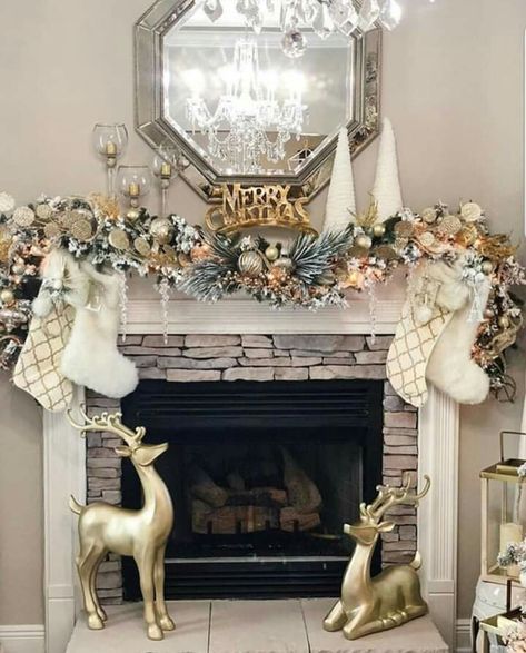 Mantel Decorating Ideas, Gold And White Christmas, Mantel Decor Ideas, Christmas Mantel Decor, Mantel Decorating, Glam Christmas, Christmas Fireplace Decor, Christmas Tree Decorations Diy, Christmas Mantel