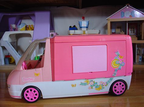 Barbie Camper Van 90s, Barbie Camper Van, Barbie Van, Barbie Day, Barbie Camper, Barbie 90s, 90s Stuff, Nostalgia Childhood, My Own House