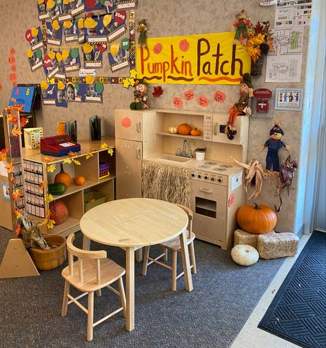 Pumpkin patch right in the classroom Pumpkin Dramatic Play Preschool, Pumpkin Dramatic Play, Pumpkin Patch Dramatic Play, Toddler Class, Dramatic Play Preschool, Dramatic Play Centers, Play Centre, Dramatic Play, In The Classroom