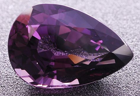 The most expensive gemstones from around the world provide a peek into bizarre mineral assemblages and alterations. Red Diamond, Rare Gems, Minerals And Gemstones, Rare Gemstones, Rocks And Gems, Emerald Gemstone, Gems And Minerals, Most Expensive, Crystal Gems