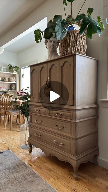 Dorota Kamilla Kwolek | furniture artist | tips& ideas on Instagram: "French Provincial Wardrobe makeover step-by-step 🤗

✅stripped down with Solvable from @homedepotcanada 

✅ sanded down with @festoolcanada orbital and detail sanders connected to my dust extractor as I’m working inside during winter

✅ paint washed in Cathedral Taupe from @fusionmineralpaint 

✅ sealed with mat varnish from @saman_stain 

🌟 save and share 🌟 for your next furniture makeover or to inspire others 

#furnituredesign #furnituremakeover #refurbished #refurbishedfurniture #forsale #festoolcanada #fusionmineralpaint #diy#frenchprovincial" Refurbished French Provincial Furniture, Refinishing French Provincial Furniture, Upcycle French Provincial Furniture, Saman Stain, Best Paint For French Provincial Dresser, Furniture Artist, French Provincial Dresser Natural Wood, Detail Sander, Diy Furniture Flip