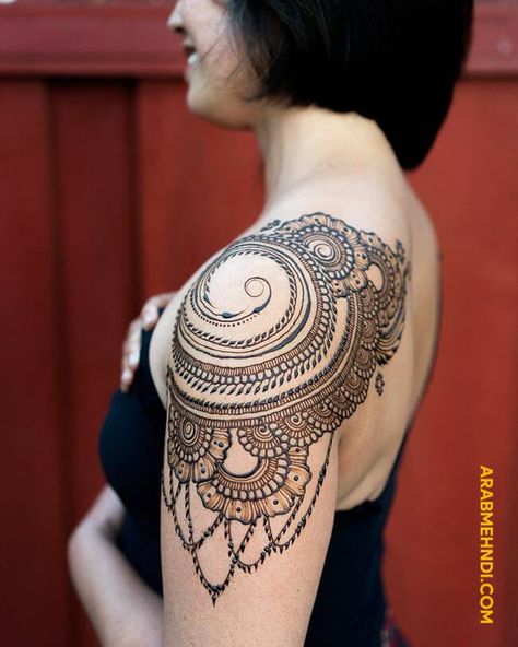 50 Shoulder Mehndi Design (Henna Design) - October 2019 Henna Tattoo Shoulder, Henna Designs Drawing, Henna Tattoo Back, Shoulder Henna, Henna Style Tattoos, Design Henna, Henna Style, Mehndi Images, Mehndi Design Images