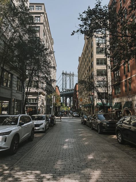 #nyc #photograpy #nycaesthetic #nyclife #architecture #autumnseason #dumbo #brooklyn New York Dumbo, Dumbo Nyc, Dumbo Brooklyn, Washington Street, United States Of America, Brooklyn, Vision Board, Washington, United States