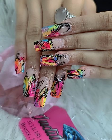 Extendo Nails, Nails Curved, Airbrushed Nails, Nail Design For Summer, Vibe Nails, 2000s Nails, White Nail Design, 90s Nails, Natural Nail Art