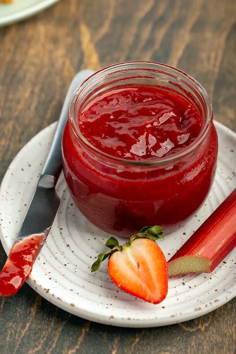 Small Batch Strawberry Rhubarb Jam | Nothing beats a good homemade jam! Sweet & tart. Very easy & just 5 ingredients. #smallbatch #jam #strawberry #rhubarb #lemon #condiment #breakfast #breakfastrecipe #charcuterie #springrecipe | The Missing Lokness Jam Strawberry, Strawberry Rhubarb Jam, Spring Recipe, Jam Recipes Homemade, Rhubarb Jam, Spiralizer Recipes, Sweet Tart, The Jam, Strawberry Rhubarb