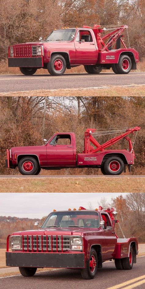 Old Tow Trucks, Vintage Tow Trucks And Wreckers, Muscle Car Ads, Diesel Tips, Motorcycle Towing, Car Towing, Hot Rod Pickup, Freightliner Trucks, Towing And Recovery