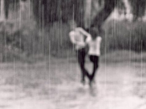 Dancing in the rain Bucket List For Girls, Dance In The Rain, A Course In Miracles, Love Rain, Walking In The Rain, The Perfect Guy, Photo Couple, Dancing In The Rain, Two People