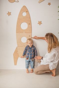 Space Theme Nursery, Saturn Design, Growth Height, Space Themed Bedroom, Space Themed Room, Rocket Design, Space Themed Nursery, Baby Boy Room Decor, Nursery Room Design