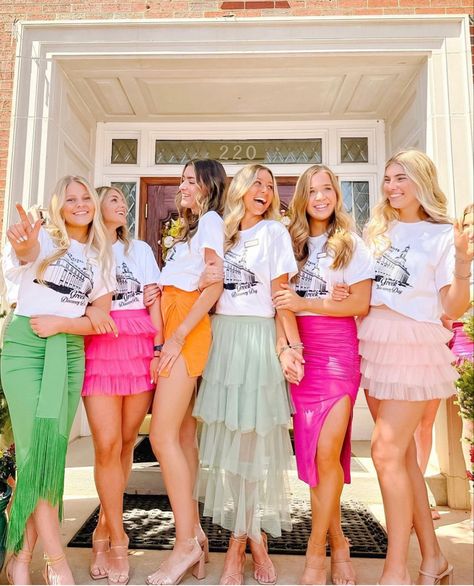 Recruitment Tshirt Ideas, Sorority Skirt Outfits, Work Week Outfits Sorority, Formal Recruitment Outfits, Open House Rush Outfit, Recruitment Outfits Color Schemes, Sorority Recruitment Outfits Sisterhood, Sorority Business Casual Outfits, College Rush Outfits