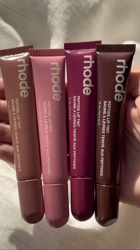 Softer Lips, Rhode Skin, Hailey Rhode, Vibrant Makeup, Girly Makeup, Makeup Bag Essentials, Makeup Palettes, Eye Makeup Pictures, Skincare Essentials