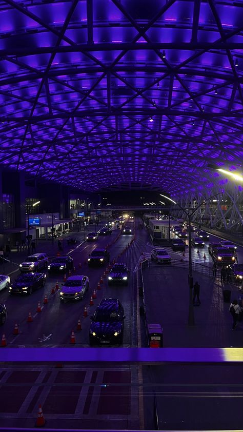 atlanta hartsfield international airport passenger pick up and drop off passway tunnel purple lights edition Atlanta Airport Aesthetic, Purple Light Aesthetic, Aesthetic Atlanta, Atlanta Aesthetic, Atlanta Nightlife, Airport Vibes, Atlanta Travel, Purple Lights, Atlanta Airport