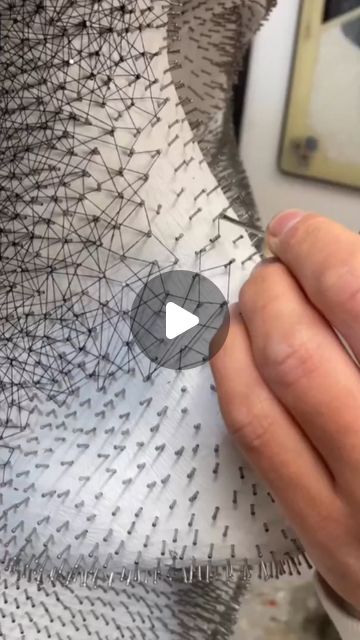 Daily Dose Of Sketch ✏️ on Instagram: "Ben Koracevic, known as “The String Art Guy,” is a self-taught artist based in London. He creates detailed portraits using thousands of nails and meters of string, a technique he calls “Stringometry.” His process involves meticulously mapping out images, placing nails, and weaving string to achieve intricate details. For example, one of his notable pieces required 33,616 nails and 700 meters of string. Ben’s work explores depth, shadow, and texture, pushing the boundaries of this unique art form.  Artist: @thestringartguy   #art #string #portrait" String Art Portrait, Nail And String Art, Art Guy, String Garden, Nail String, String Art Tutorials, Nail String Art, String Art Diy, Cool Wall Art