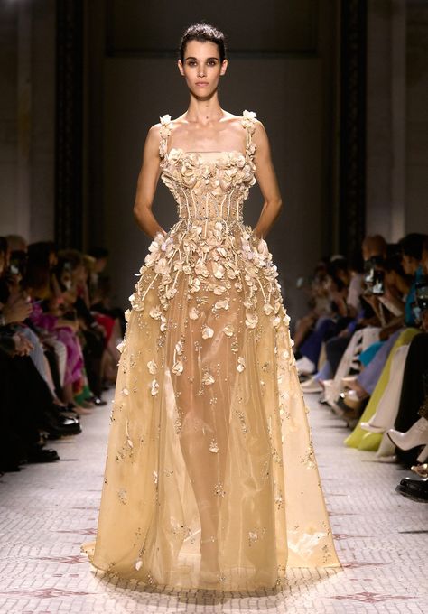 Look 53 Ellie Saab Couture, 2024 Couture, Couture 2024, Haute Couture Looks, Off White Fashion, Ellie Saab, Elie Saab Fall, Elie Saab Couture, Boutique Couture